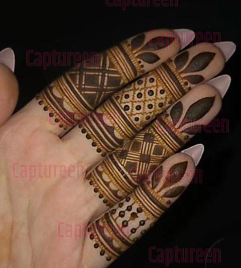 mehndi front finger design