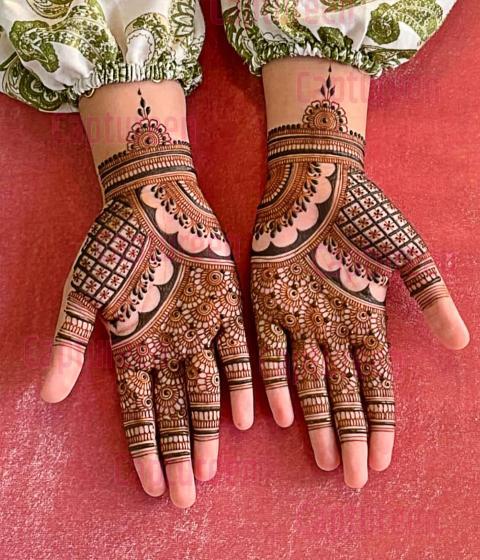 Pakistani Stylish henna design for bridal