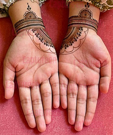 Stylish henna design simple