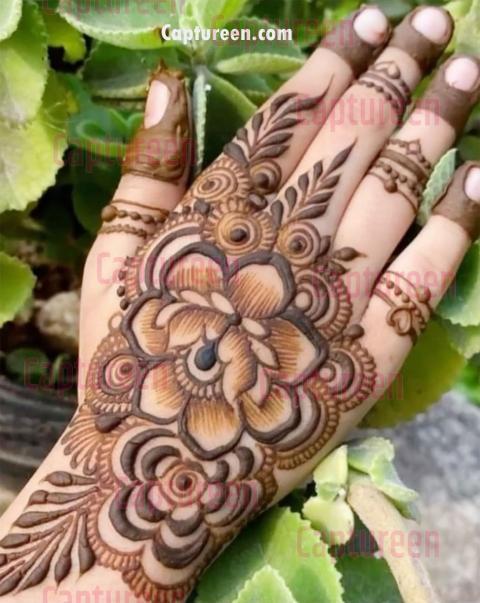 flower mehndi simple design