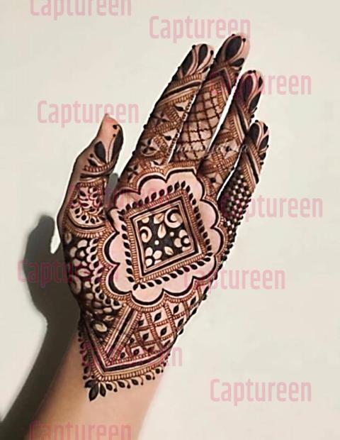 modern geometric mehndi design