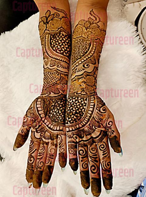 royal instagram mehndi designs