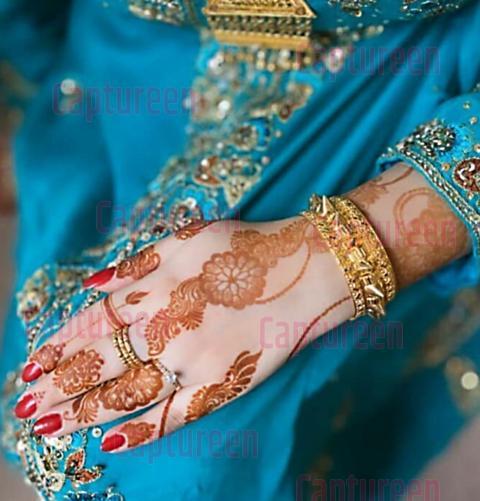 mehndi design artist name Shanta akter